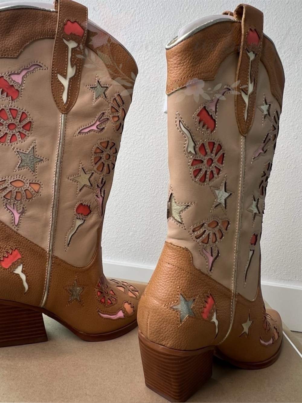NWT Dolce Vita Lassie Western Cowboy Boots Tan Floral Cutout Star 7.5 - Picture 3 of 6